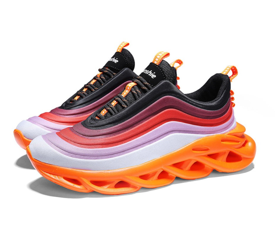 Breathable mesh running shoes