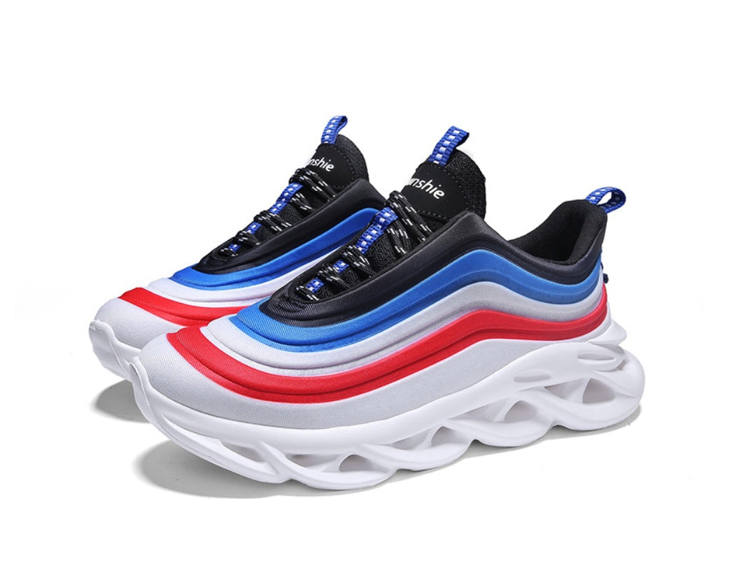 Breathable mesh running shoes