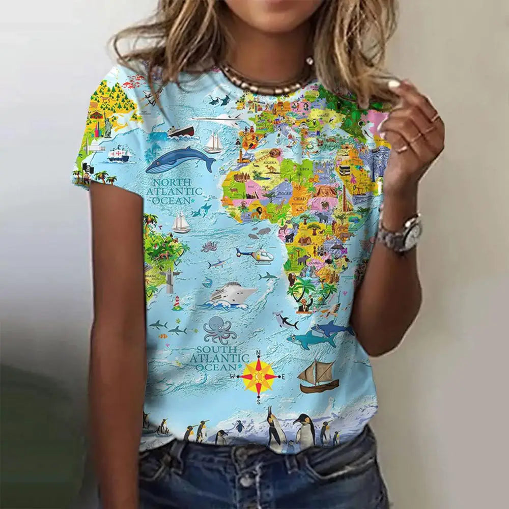 World map pattern print women's t-shirt with casual O-neck and vibrant 3D design.